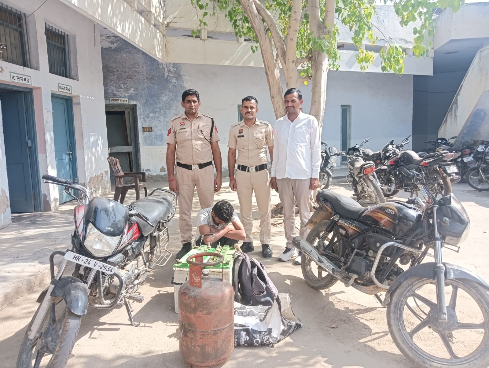 WhatsApp Image 2026-04-14 at 15.41.17