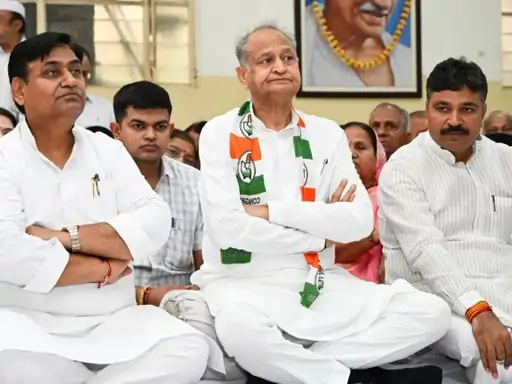 govind-sinsh-dotasra-ashok-gehlot-and-tikaram-jull_1775558196